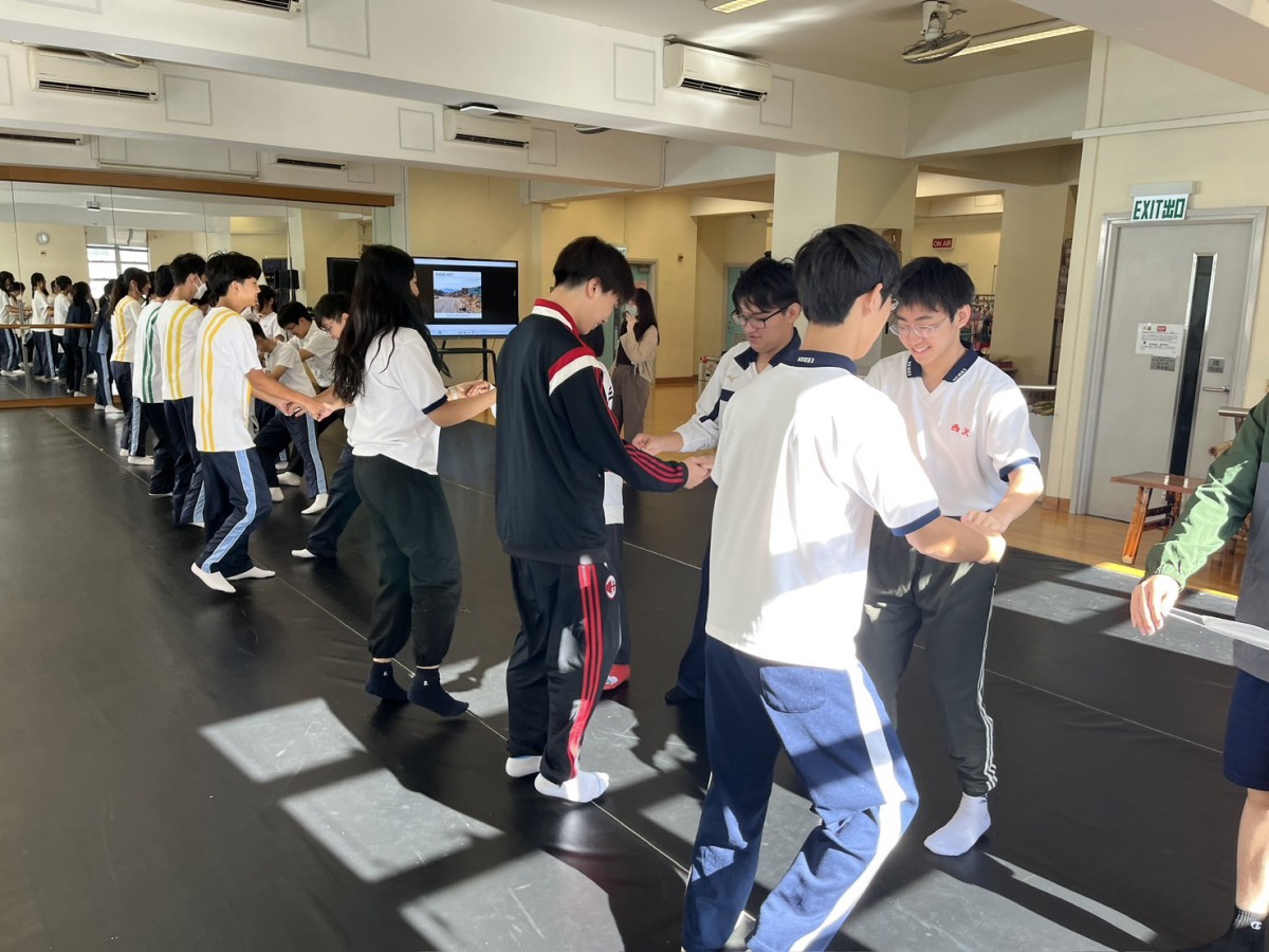 Visiting students from our Japanese sister school
