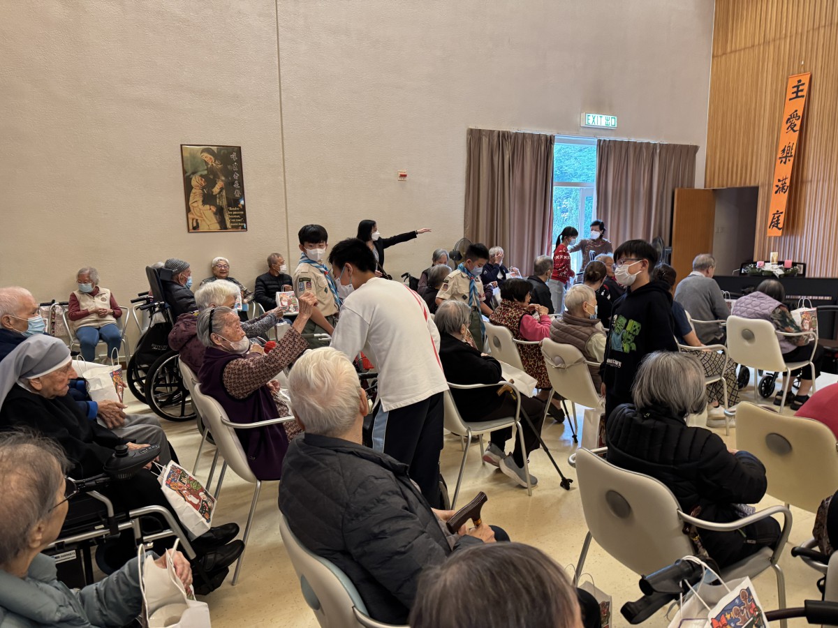 A Heartwarming Christmas Visit to St Joseph’s Home Sharing Joy and Talent