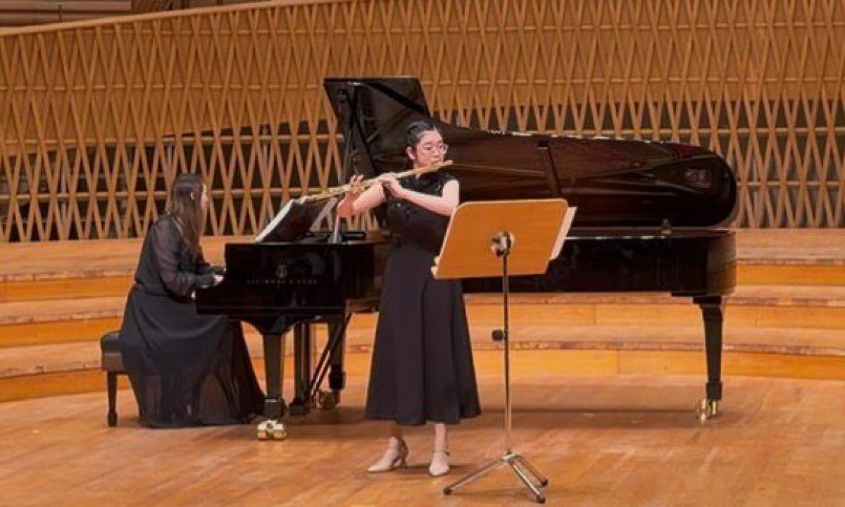 S.2 Student Hau Ning Yi Olivia Wins Championship in Shanghai International Performance Arts Festival